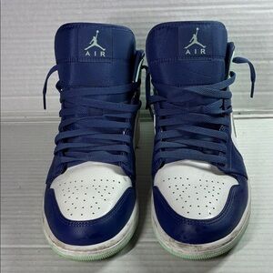 Air Jordan Blue and White Sneakers SKU 554724-413 USED (not box)